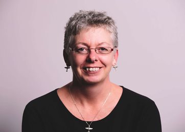 Maria Devlin, Manager